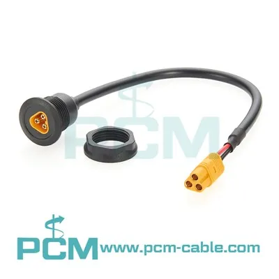 Paneelin kiinnitys MT60 -uros naarasavittimen kaapeliin